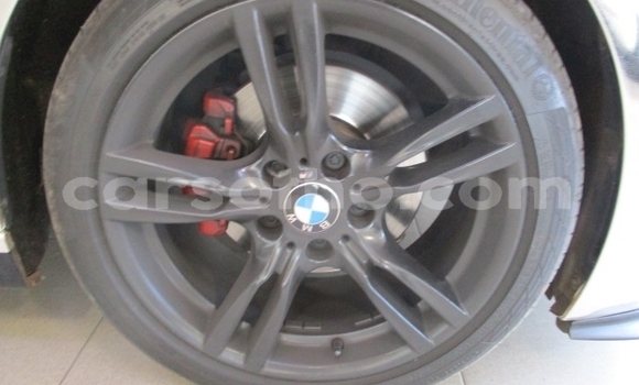 Sayi Na hannu BMW 3–Series Silver Mota in Maseru a Maseru Sayi Na hannu BMW 3–Series Silver Mota in Maseru a Maseru