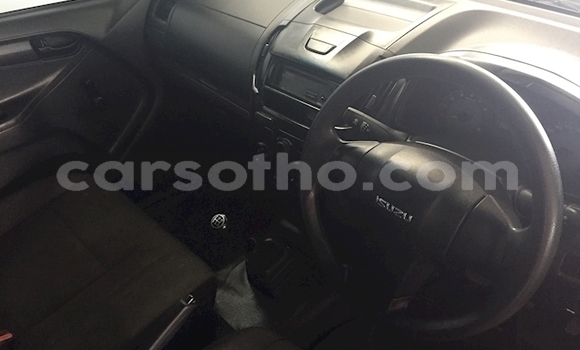 Sayi Na hannu Isuzu KB White Mota in Maseru a Maseru Sayi Na hannu Isuzu KB White Mota in Maseru a Maseru