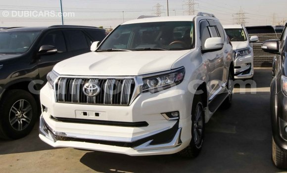 Sayi Imported Toyota Prado White Mota in Import - Dubai a Maseru Sayi Imported Toyota Prado White Mota in Import - Dubai a Maseru