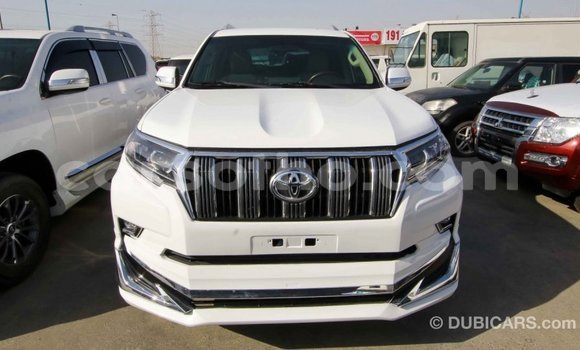Acheter Import Voiture Toyota Prado Blanc à Import - Dubai, Maseru Acheter Import Voiture Toyota Prado Blanc à Import - Dubai, Maseru