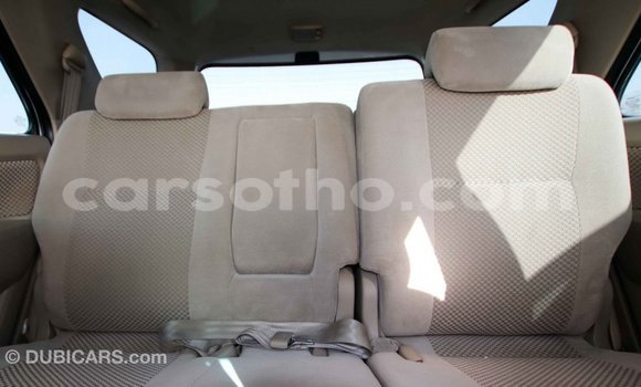 Sayi Imported Toyota Fortuner White Mota in Import - Dubai a Maseru Sayi Imported Toyota Fortuner White Mota in Import - Dubai a Maseru