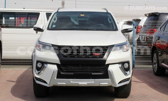 Buy Import Toyota Fortuner White Car in Import - Dubai in Maseru Buy Import Toyota Fortuner White Car in Import - Dubai in Maseru