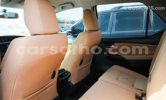Buy Import Toyota Fortuner White Car in Import - Dubai in Maseru Buy Import Toyota Fortuner White Car in Import - Dubai in Maseru