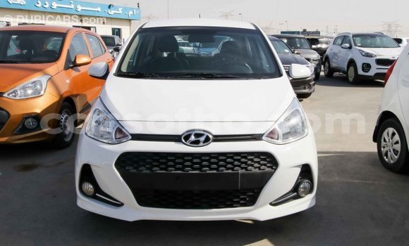 Sayi Imported Hyundai i10 White Mota in Import - Dubai a Maseru Sayi Imported Hyundai i10 White Mota in Import - Dubai a Maseru