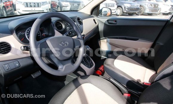 Sayi Imported Hyundai i10 White Mota in Import - Dubai a Maseru Sayi Imported Hyundai i10 White Mota in Import - Dubai a Maseru