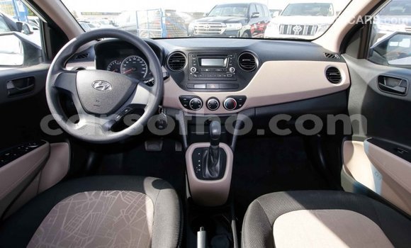 Sayi Imported Hyundai i10 White Mota in Import - Dubai a Maseru Sayi Imported Hyundai i10 White Mota in Import - Dubai a Maseru