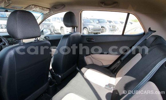 Sayi Imported Hyundai i10 White Mota in Import - Dubai a Maseru Sayi Imported Hyundai i10 White Mota in Import - Dubai a Maseru