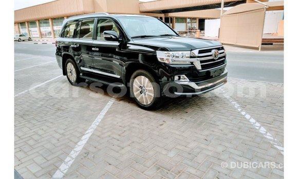 Sayi Imported Toyota Land Cruiser Black Mota in Import - Dubai a Maseru Sayi Imported Toyota Land Cruiser Black Mota in Import - Dubai a Maseru