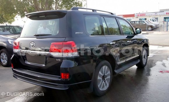Buy Import Toyota Land Cruiser Black Car in Import - Dubai in Maseru Buy Import Toyota Land Cruiser Black Car in Import - Dubai in Maseru