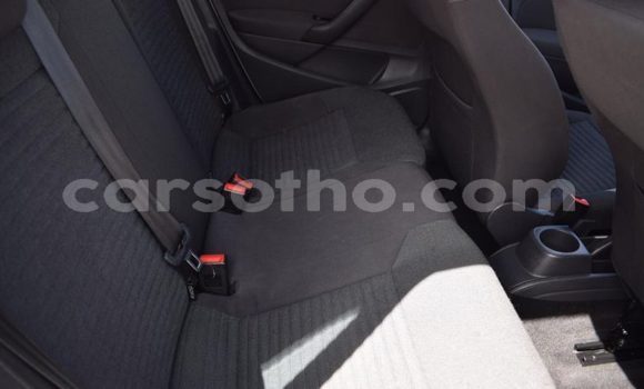 اشتري مستعمل Volkswagen Polo White سيارة في Butha Buthe في Butha-Buthe اشتري مستعمل Volkswagen Polo White سيارة في Butha Buthe في Butha-Buthe