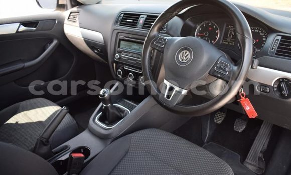 اشتري مستعمل Volkswagen Jetta Silver سيارة في Butha Buthe في Butha-Buthe اشتري مستعمل Volkswagen Jetta Silver سيارة في Butha Buthe في Butha-Buthe