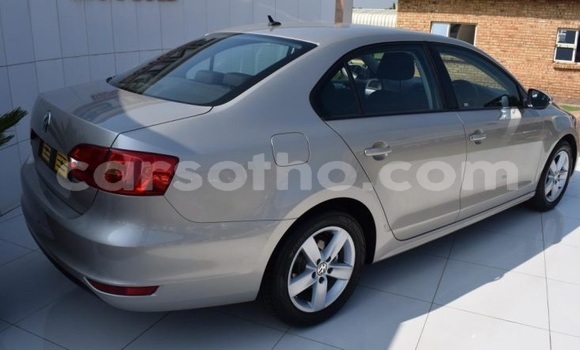 اشتري مستعمل Volkswagen Jetta Silver سيارة في Butha Buthe في Butha-Buthe اشتري مستعمل Volkswagen Jetta Silver سيارة في Butha Buthe في Butha-Buthe