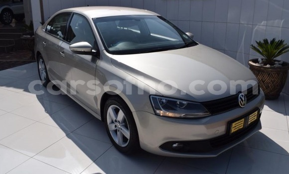 اشتري مستعمل Volkswagen Jetta Silver سيارة في Butha Buthe في Butha-Buthe اشتري مستعمل Volkswagen Jetta Silver سيارة في Butha Buthe في Butha-Buthe
