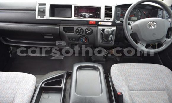 اشتري مستعمل Toyota iQ White سيارة في Butha Buthe في Butha-Buthe اشتري مستعمل Toyota iQ White سيارة في Butha Buthe في Butha-Buthe