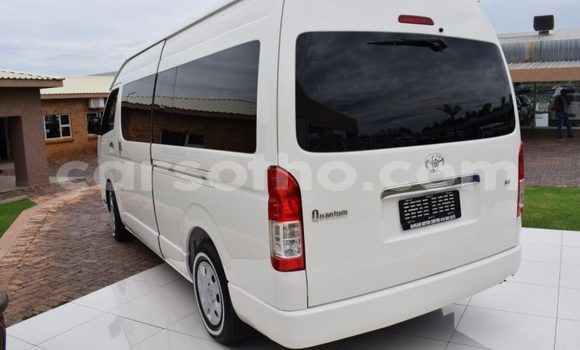 اشتري مستعمل Toyota iQ White سيارة في Butha Buthe في Butha-Buthe اشتري مستعمل Toyota iQ White سيارة في Butha Buthe في Butha-Buthe