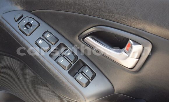 اشتري مستعمل Hyundai ix35 Blue سيارة في Butha Buthe في Butha-Buthe اشتري مستعمل Hyundai ix35 Blue سيارة في Butha Buthe في Butha-Buthe