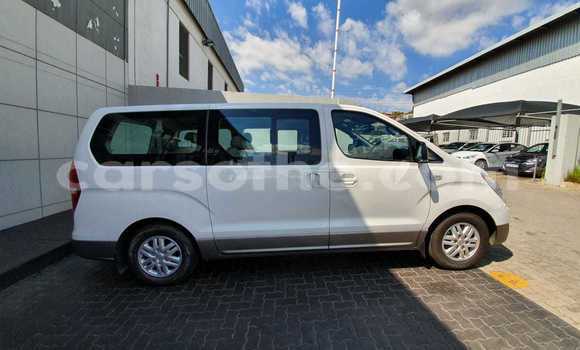 اشتري مستعمل Hyundai H1 White سيارة في Maseru في Maseru اشتري مستعمل Hyundai H1 White سيارة في Maseru في Maseru