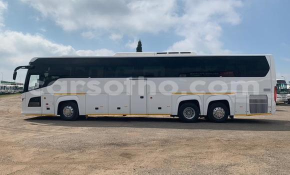 Sayi Na hannu Scania Irizar White Babbar mota in Maseru a Maseru Sayi Na hannu Scania Irizar White Babbar mota in Maseru a Maseru