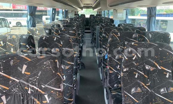 Sayi Na hannu Scania Irizar White Babbar mota in Maseru a Maseru Sayi Na hannu Scania Irizar White Babbar mota in Maseru a Maseru