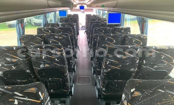 Sayi Na hannu Scania Irizar White Babbar mota in Maseru a Maseru Sayi Na hannu Scania Irizar White Babbar mota in Maseru a Maseru