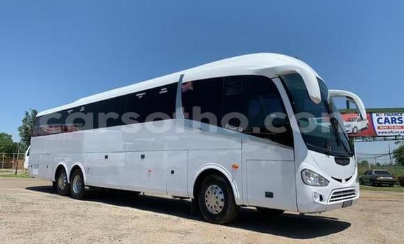 Sayi Na hannu Scania Irizar White Babbar mota in Maseru a Maseru Sayi Na hannu Scania Irizar White Babbar mota in Maseru a Maseru