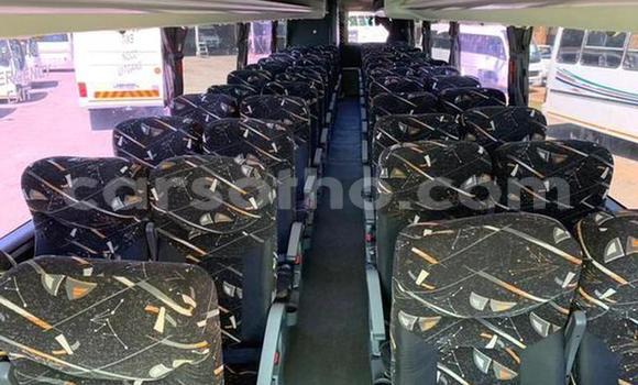 Sayi Na hannu Scania Irizar White Babbar mota in Maseru a Maseru Sayi Na hannu Scania Irizar White Babbar mota in Maseru a Maseru