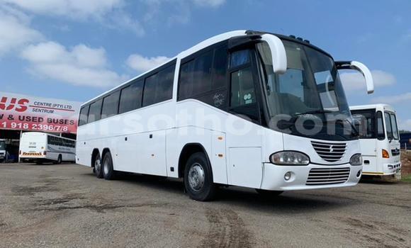 Sayi Na hannu Man Silent White Babbar mota in Maseru a Maseru Sayi Na hannu Man Silent White Babbar mota in Maseru a Maseru