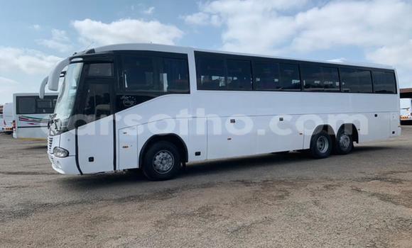 Sayi Na hannu Man Silent White Babbar mota in Maseru a Maseru Sayi Na hannu Man Silent White Babbar mota in Maseru a Maseru