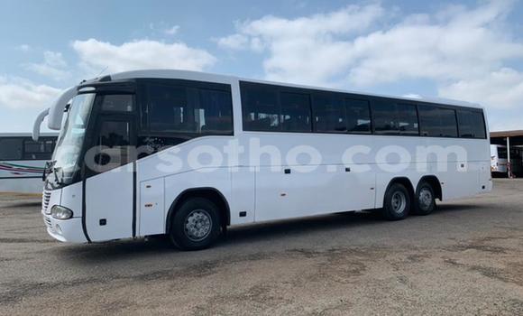 Sayi Na hannu Man Silent White Babbar mota in Maseru a Maseru Sayi Na hannu Man Silent White Babbar mota in Maseru a Maseru