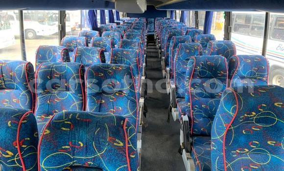 Sayi Na hannu Man Silent White Babbar mota in Maseru a Maseru Sayi Na hannu Man Silent White Babbar mota in Maseru a Maseru