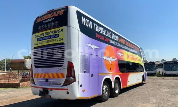 Sayi Na hannu Volvo F4 White Babbar mota in Maseru a Maseru Sayi Na hannu Volvo F4 White Babbar mota in Maseru a Maseru