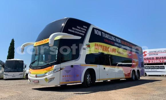 Sayi Na hannu Volvo F4 White Babbar mota in Maseru a Maseru Sayi Na hannu Volvo F4 White Babbar mota in Maseru a Maseru