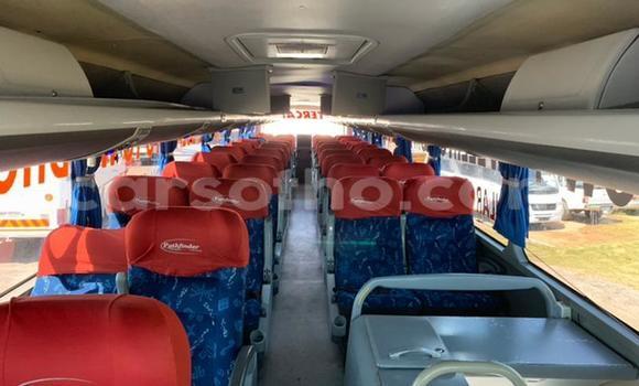 Sayi Na hannu Volvo F4 White Babbar mota in Maseru a Maseru Sayi Na hannu Volvo F4 White Babbar mota in Maseru a Maseru