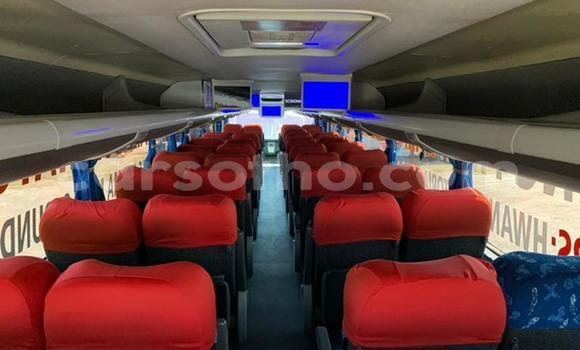 Sayi Na hannu Volvo F4 White Babbar mota in Maseru a Maseru Sayi Na hannu Volvo F4 White Babbar mota in Maseru a Maseru