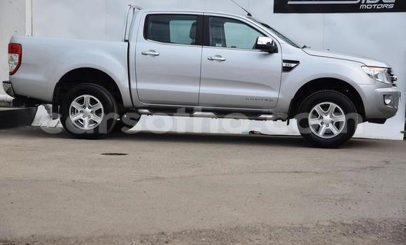 Sayi Na hannu Ford Pickup Silver Mota in Import - Dubai a Maseru Sayi Na hannu Ford Pickup Silver Mota in Import - Dubai a Maseru