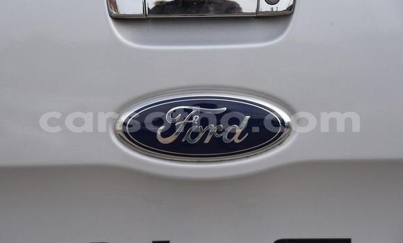Sayi Na hannu Ford Pickup Silver Mota in Import - Dubai a Maseru Sayi Na hannu Ford Pickup Silver Mota in Import - Dubai a Maseru