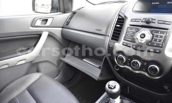 Sayi Na hannu Ford Pickup Silver Mota in Import - Dubai a Maseru Sayi Na hannu Ford Pickup Silver Mota in Import - Dubai a Maseru