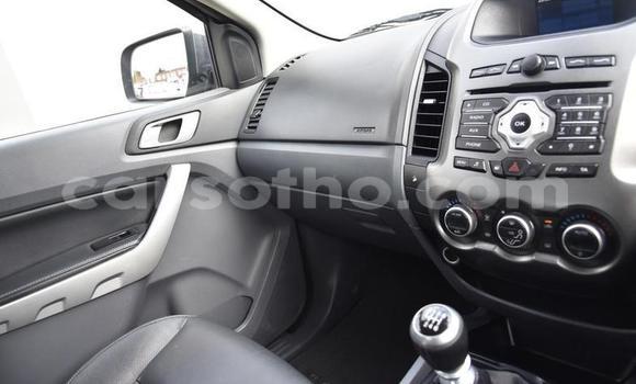 Sayi Na hannu Ford Pickup Silver Mota in Import - Dubai a Maseru Sayi Na hannu Ford Pickup Silver Mota in Import - Dubai a Maseru