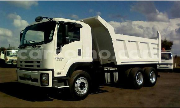 Sayi Na hannu Isuzu FTR 850 White Babbar mota in Maseru a Maseru Sayi Na hannu Isuzu FTR 850 White Babbar mota in Maseru a Maseru