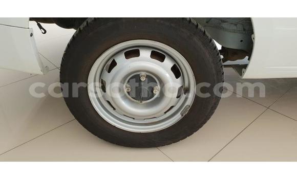 Buy Used Chevrolet Corsa White Car in Butha Buthe in Butha-Buthe Buy Used Chevrolet Corsa White Car in Butha Buthe in Butha-Buthe