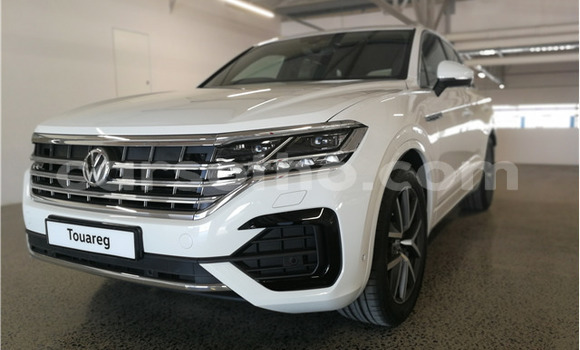 اشتري مستعمل Volkswagen Touareg White سيارة في Butha Buthe في Butha-Buthe اشتري مستعمل Volkswagen Touareg White سيارة في Butha Buthe في Butha-Buthe