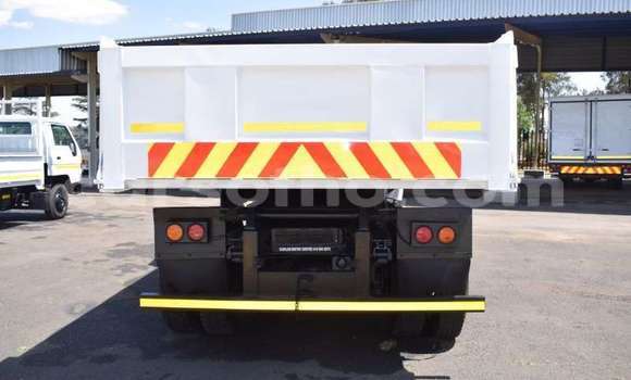 Acheter Occasion Utilitaire Toyota DA Blanc à Butha Buthe, Butha-Buthe Acheter Occasion Utilitaire Toyota DA Blanc à Butha Buthe, Butha-Buthe