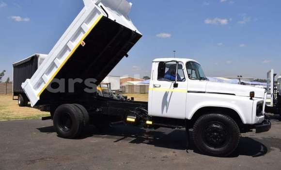 Acheter Occasion Utilitaire Toyota DA Blanc à Butha Buthe, Butha-Buthe Acheter Occasion Utilitaire Toyota DA Blanc à Butha Buthe, Butha-Buthe