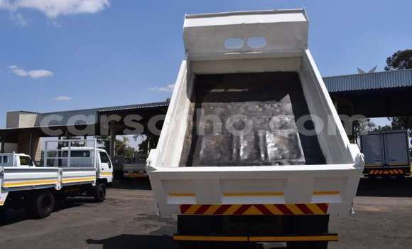 Acheter Occasion Utilitaire Toyota DA Blanc à Butha Buthe, Butha-Buthe Acheter Occasion Utilitaire Toyota DA Blanc à Butha Buthe, Butha-Buthe