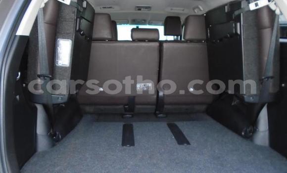 Sayi Na hannu Toyota Fortuner Silver Mota in Butha–Buthe a Thaba-Tseka Sayi Na hannu Toyota Fortuner Silver Mota in Butha–Buthe a Thaba-Tseka