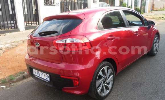 Acheter Occasion Voiture Kia Rio Rouge à Maseru, Maseru Acheter Occasion Voiture Kia Rio Rouge à Maseru, Maseru