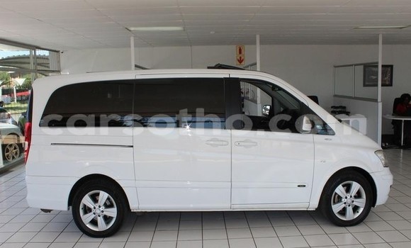 Sayi Na hannu Mercedes-Benz Viano White Mota in Maseru a Maseru Sayi Na hannu Mercedes-Benz Viano White Mota in Maseru a Maseru