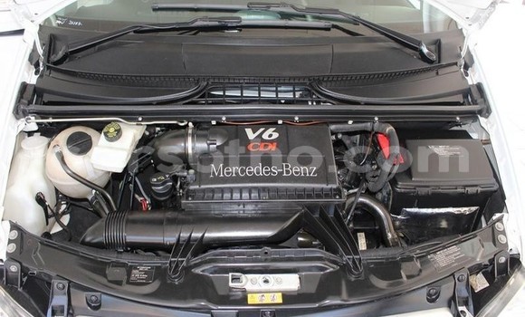 Sayi Na hannu Mercedes-Benz Viano White Mota in Maseru a Maseru Sayi Na hannu Mercedes-Benz Viano White Mota in Maseru a Maseru