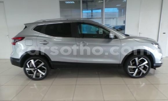 Sayi Na hannu Nissan Qashqai Silver Mota in Maseru a Maseru Sayi Na hannu Nissan Qashqai Silver Mota in Maseru a Maseru