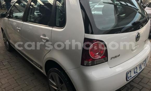 Sayi Na hannu Volkswagen Polo White Mota in Maseru a Maseru Sayi Na hannu Volkswagen Polo White Mota in Maseru a Maseru